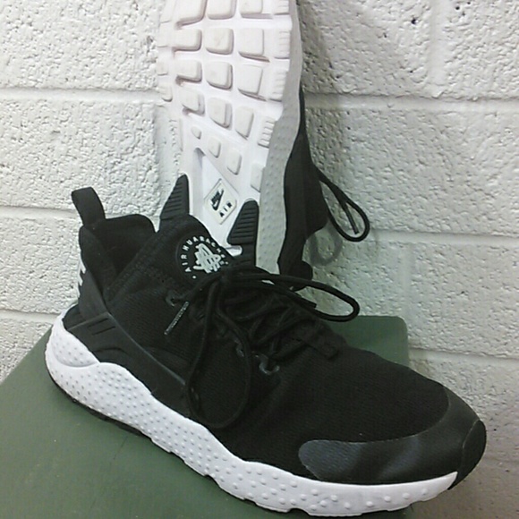 Nike Other - Nike Air Huarache
